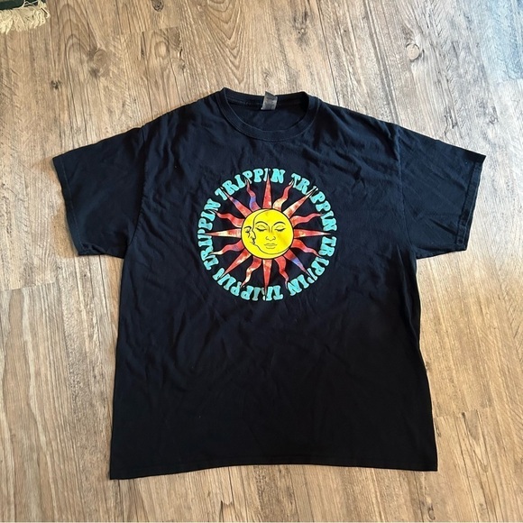 Trippin Screen Print Celestial Sun and Moon Oversized Shirt Size XL - Picture 1 of 8